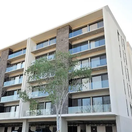 Great Location 2Bd 2Bth Walking Distance To Medano Apartment